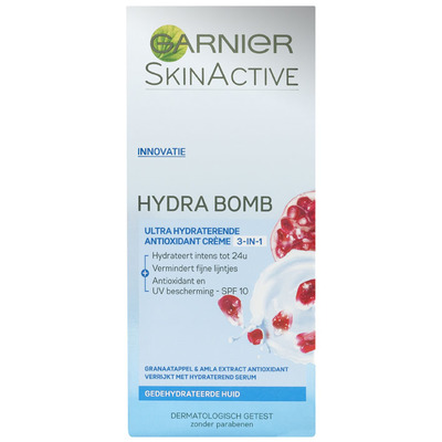 Garnier Skin naturals hydra bomb day